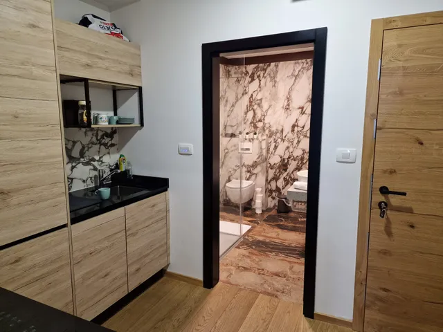 KHAN APARTMENTS 2, KHAN d.o.o.,