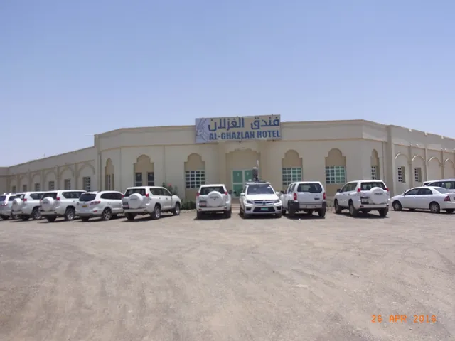 Alghazlan Hotel