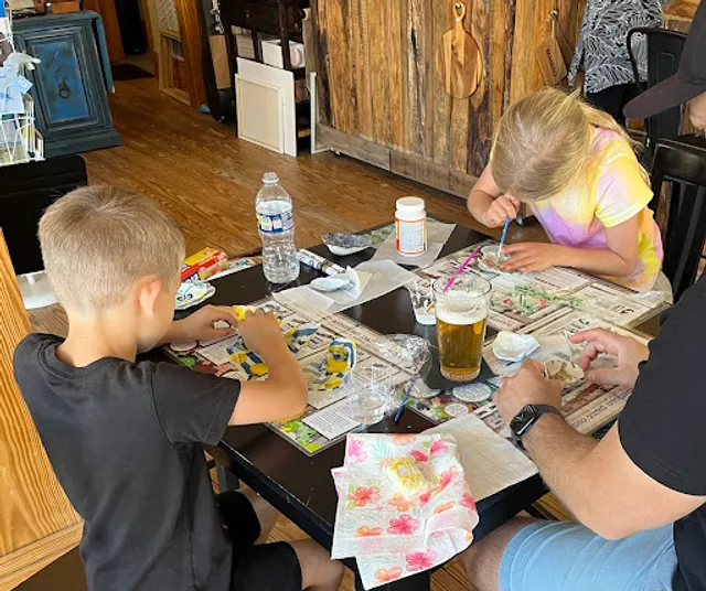 Old Tom's Beer, Wine, & Wares