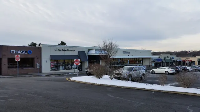 Rye Ridge Shopping Center