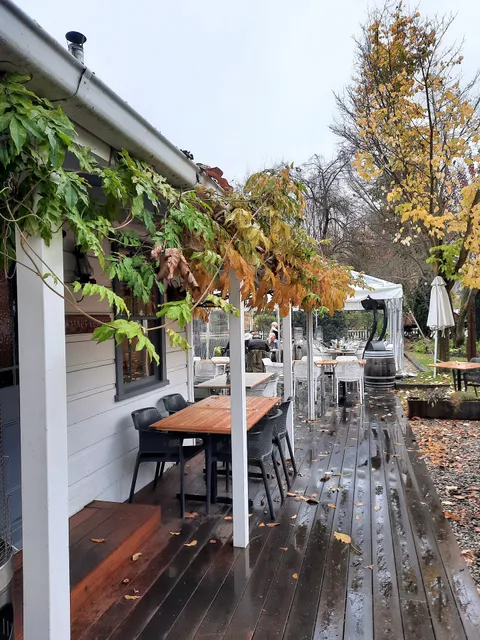 Mora Wines & Artisan Kitchen