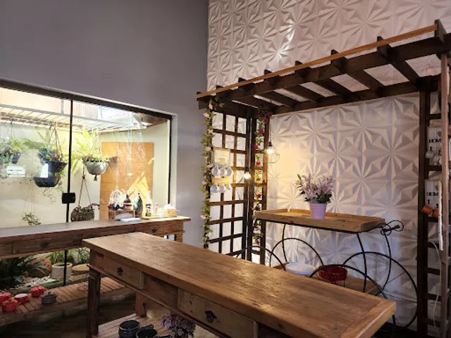 Armazém Danny Cakes e Cuesta Pizzaria