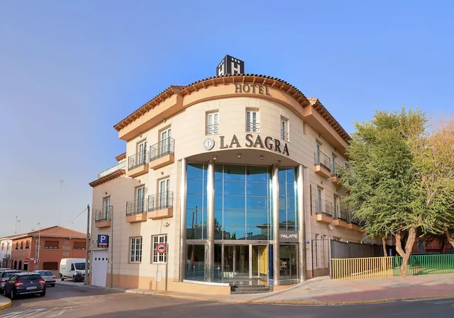 Hotel La Sagra, City Guest