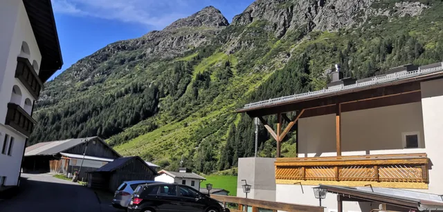 Gasthof Sonnalm - Zimmer & Apartment im Pitztal