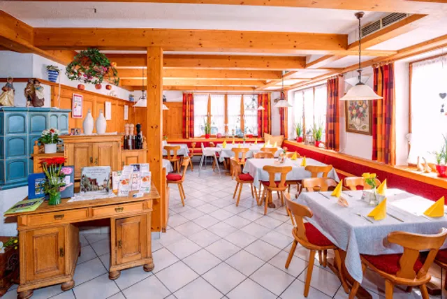 Gasthof Sonne/ Familie Delle