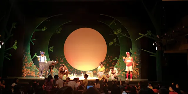 Singapore Repertory Theatre (SG Clean)