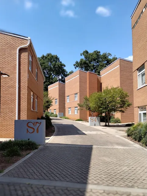 Calhoun Courts Apartments