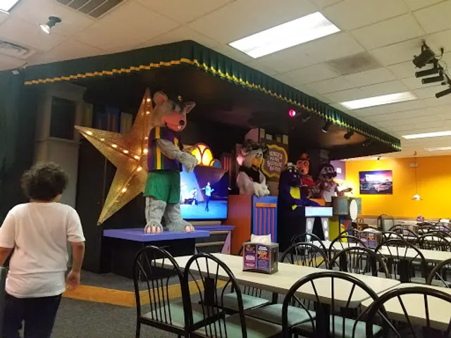 Chuck E. Cheese