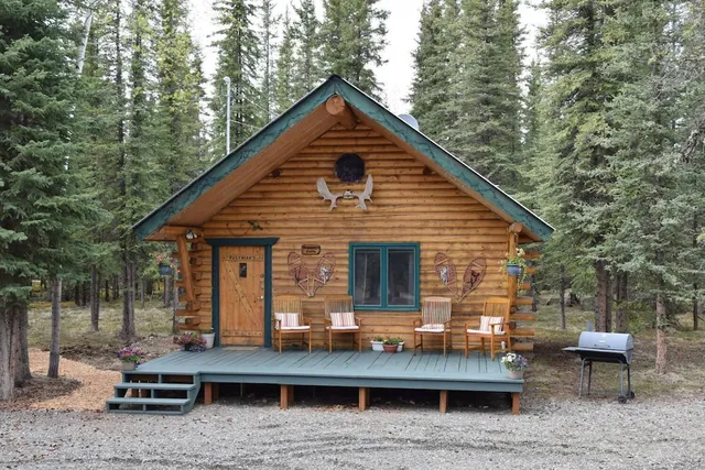Fox 'n Fireweed Cabins