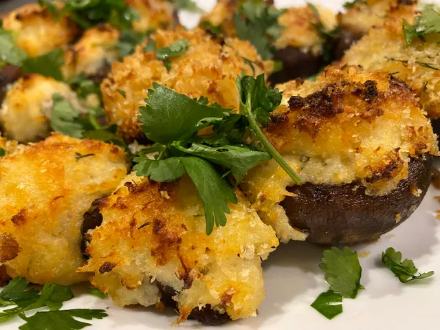 Dalias On The Hudson