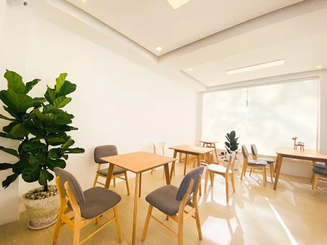 namu homecafe ( ร้านกาแฟมินิมอล ใกล้ตลาดต้นฉำฉาภูเก็ต )