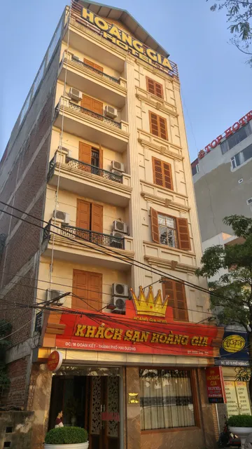 Khách Sạn Hoàng Gia