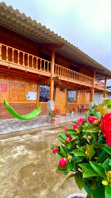 Pang family trekking and homestay