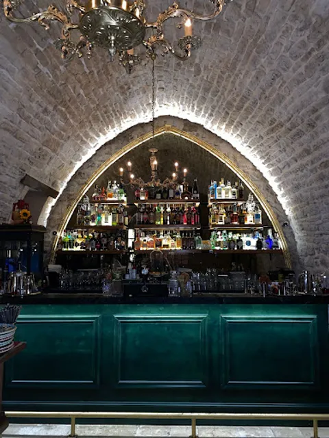 BUGS Cocktail and Food Enjoyment