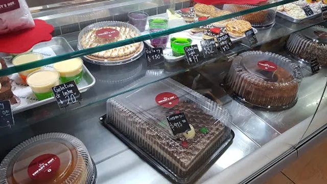 Empany’s Hot Snacks and Cakes