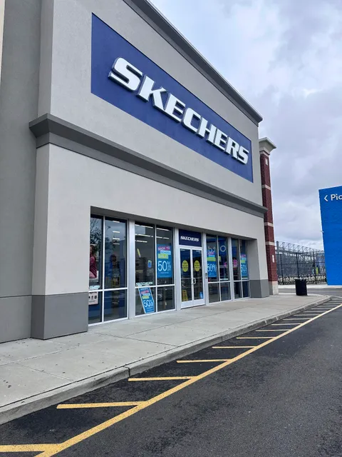 SKECHERS Warehouse Outlet