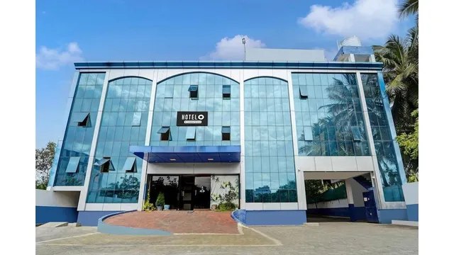 Super Hotel O Tiruppur Near Railway station