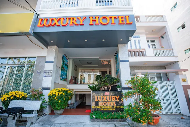 Luxury Hotel - Tuy Hoà