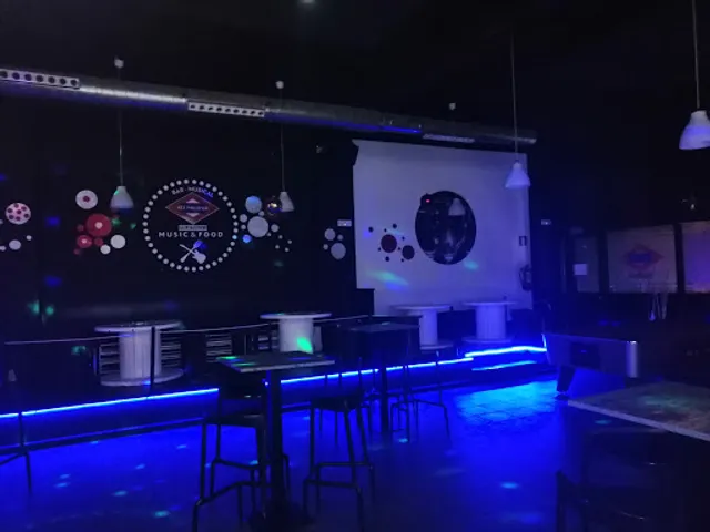EL METRO BAR MUSICAL PALAFRUGELL