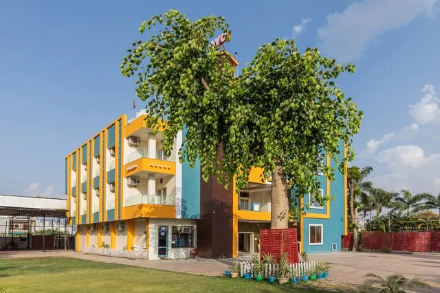 OYO 28791 Hotel Ghunghat Garden