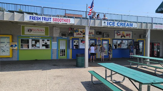 Captain Custard Food Stop & Boardwalk Bananas. Sno Shack