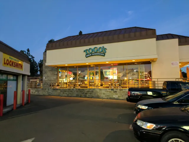 Lakeside Shopping Center