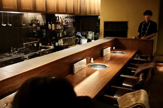 炭火焼肉 煖 名駅店