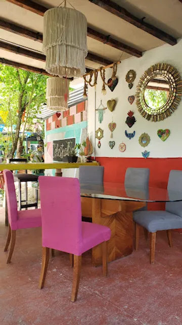 Celestial Cocina Eclectica Jardin