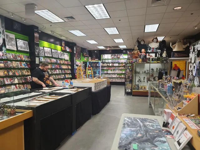 Silver Moon Comics and Collectibles