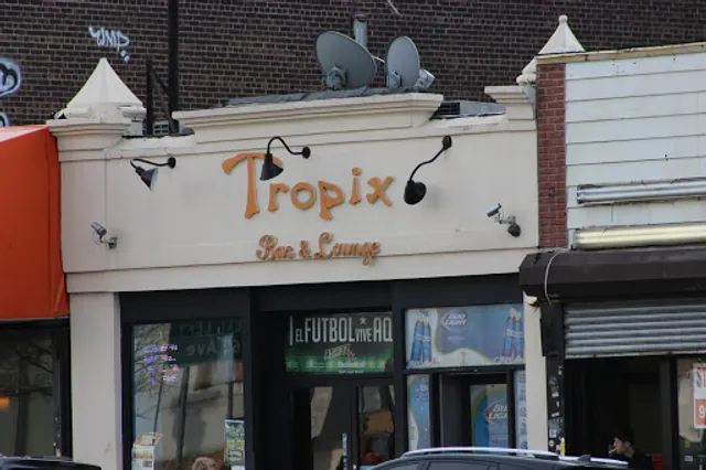 Tropix Bar & Lounge