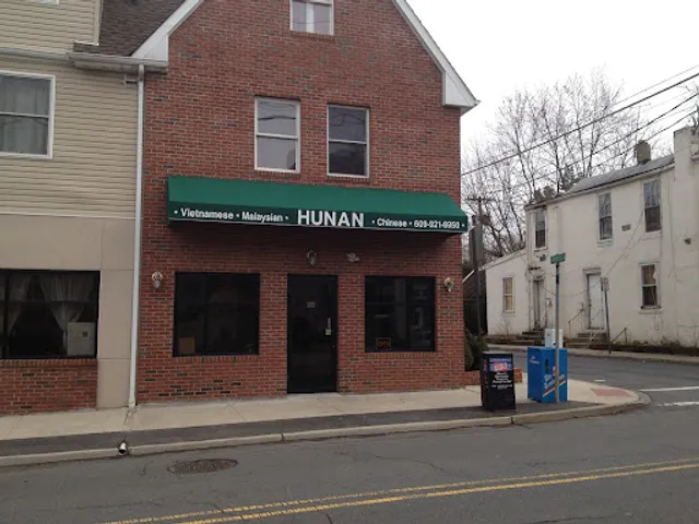 Hunan Chinese Restaurant