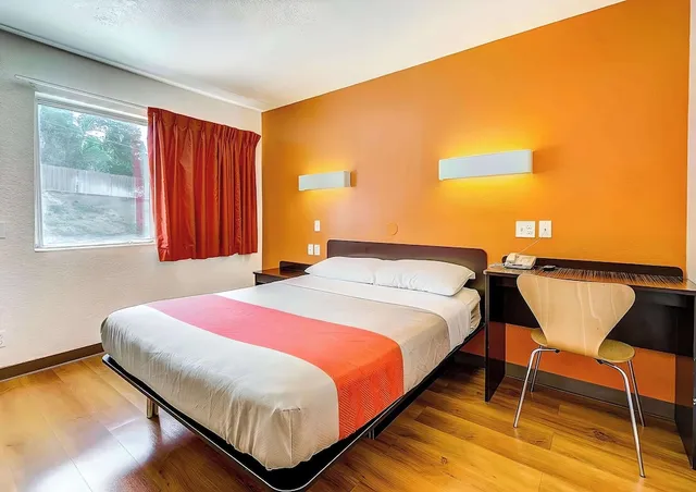 Motel 6 Thornton, CO - Denver