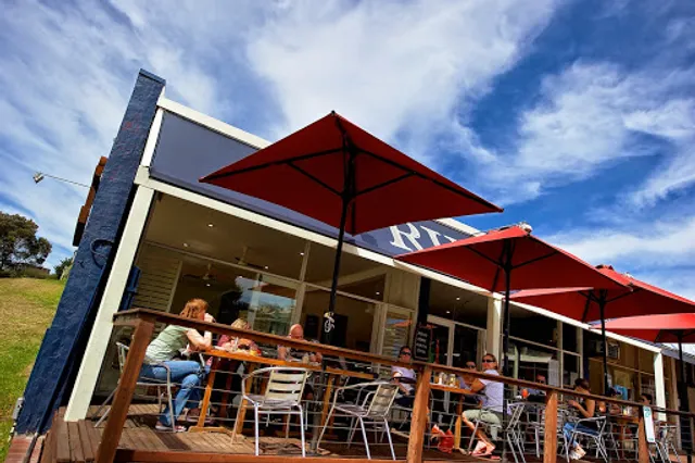 Rusty's Cafe Bar and Grill