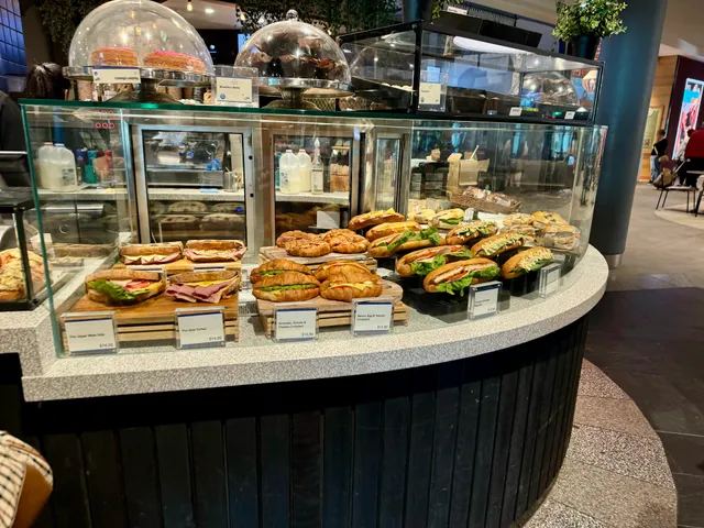 Upper westside deli BNE AU