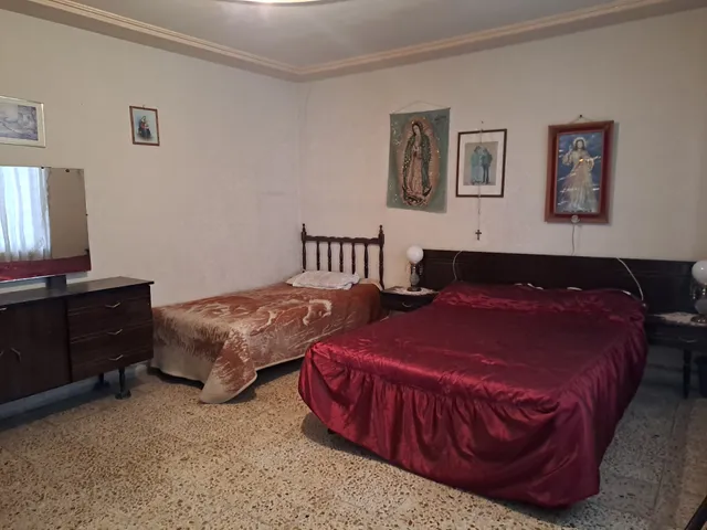 HOSTAL CASA MARTHA FLORES