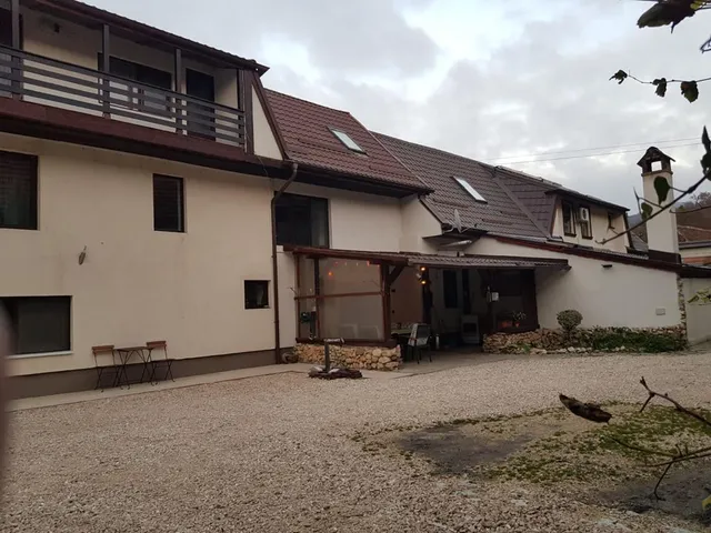 Pensiunea Bergwald Rasnov Brasov by BuySellRent