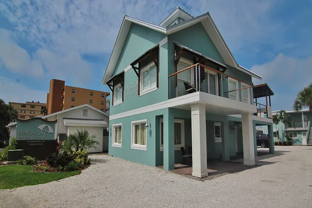 Bungalow Beach Place