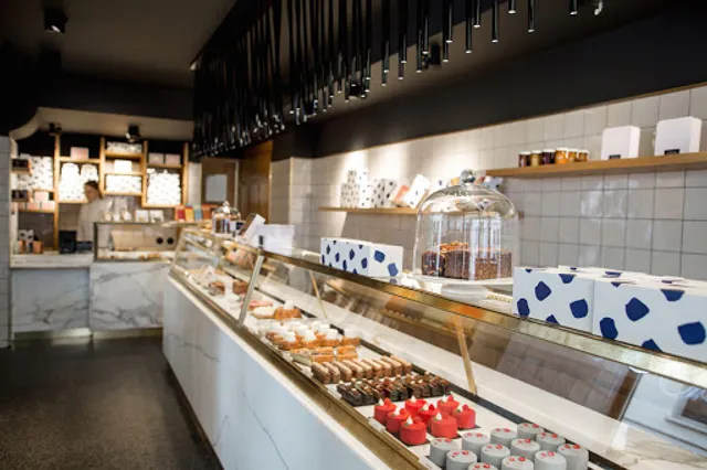 Cyril Lignac Pastry Shop - Sèvres