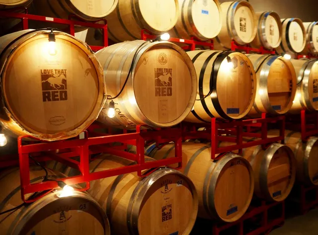 LOVE THAT RED WINERY Warehouse District