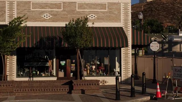 Tom & Jerry's Antiques