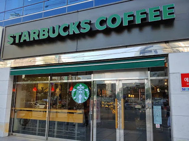 Starbucks Gwangmyeong Cheolsan