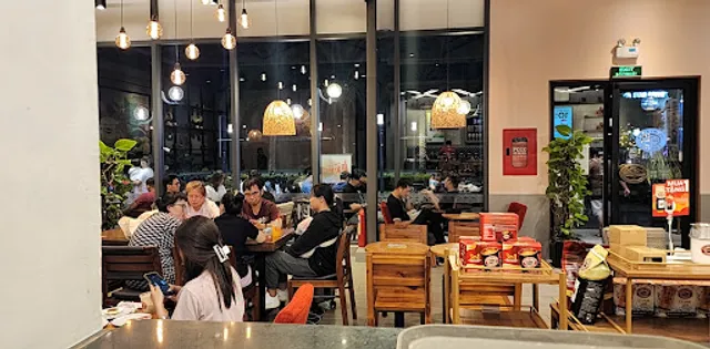 Highlands Coffee Midori Park