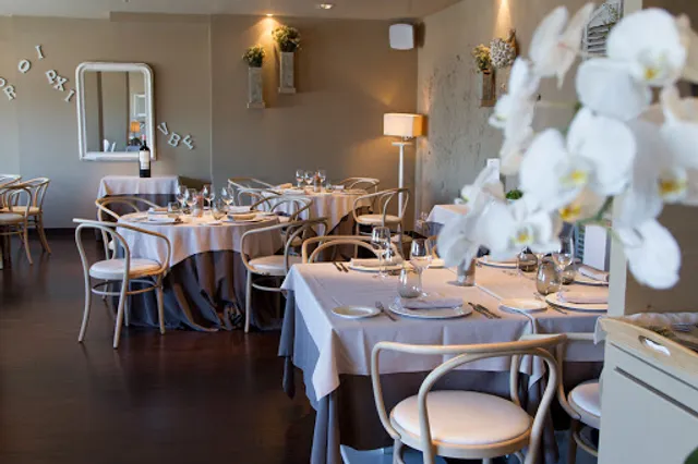 Tamarises Izarra jatetxea