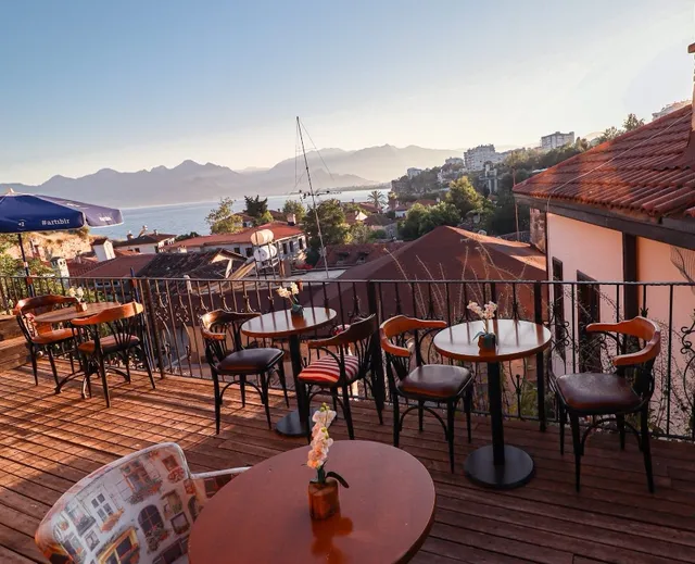 Goodman Hotel & Bistro