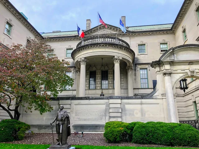 The Society of the Cincinnati