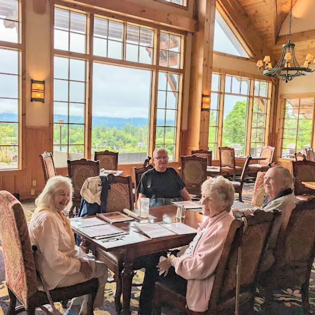 The Great Room & Mackenzie Restaurant