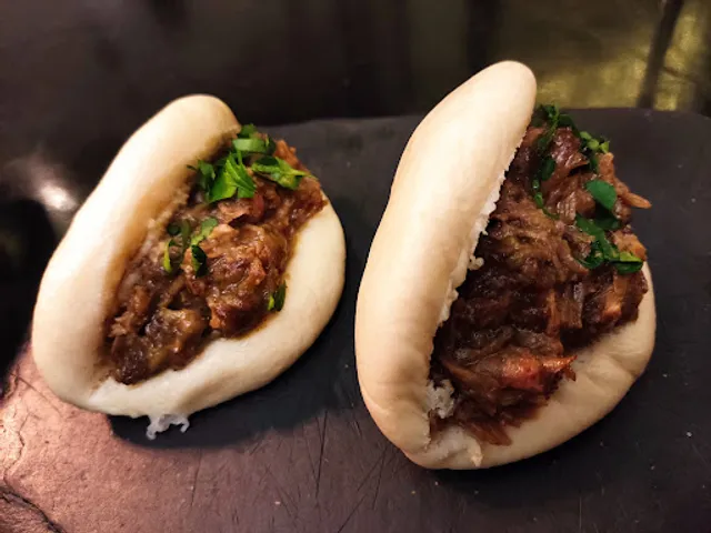 Antonio Calle Bar & Lounge