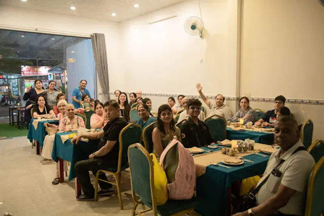 Maharaja Lounge - Authentic Indian 100% Veg Restaurant