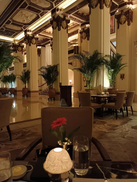 半島酒店辦公室大樓