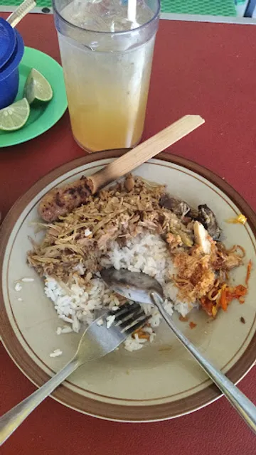 Kedai Soto Lawar Sapi Mak Indira